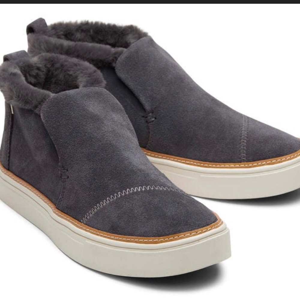 NEW IN BOX Tom’s Paxton Sneakers Sz 8.5